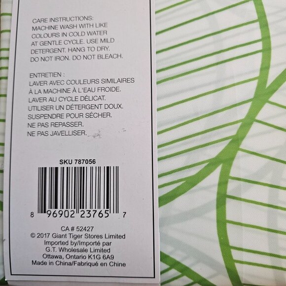 Home Styles Polyester Fabric Shower Curtain in Green & White Leaf Design - Picture 7 of 7